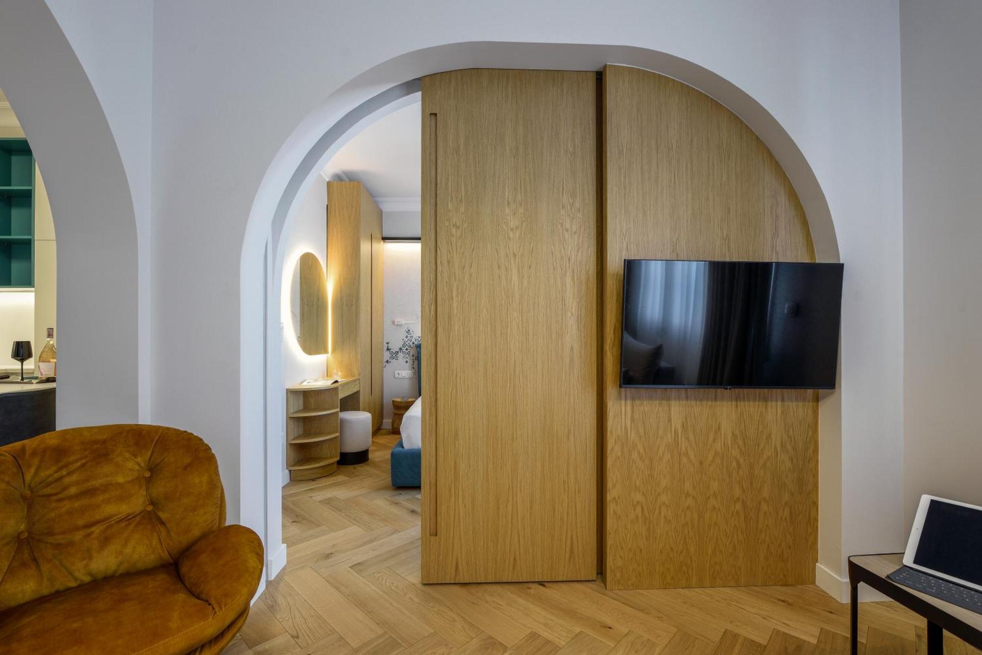 Queen Apartment Thessaloniki By Luxlikehome Thessaloníki Eksteriør billede